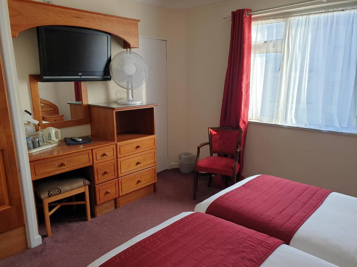 Marina Metro Hotel Saint Helier Jersey Dış mekan fotoğraf