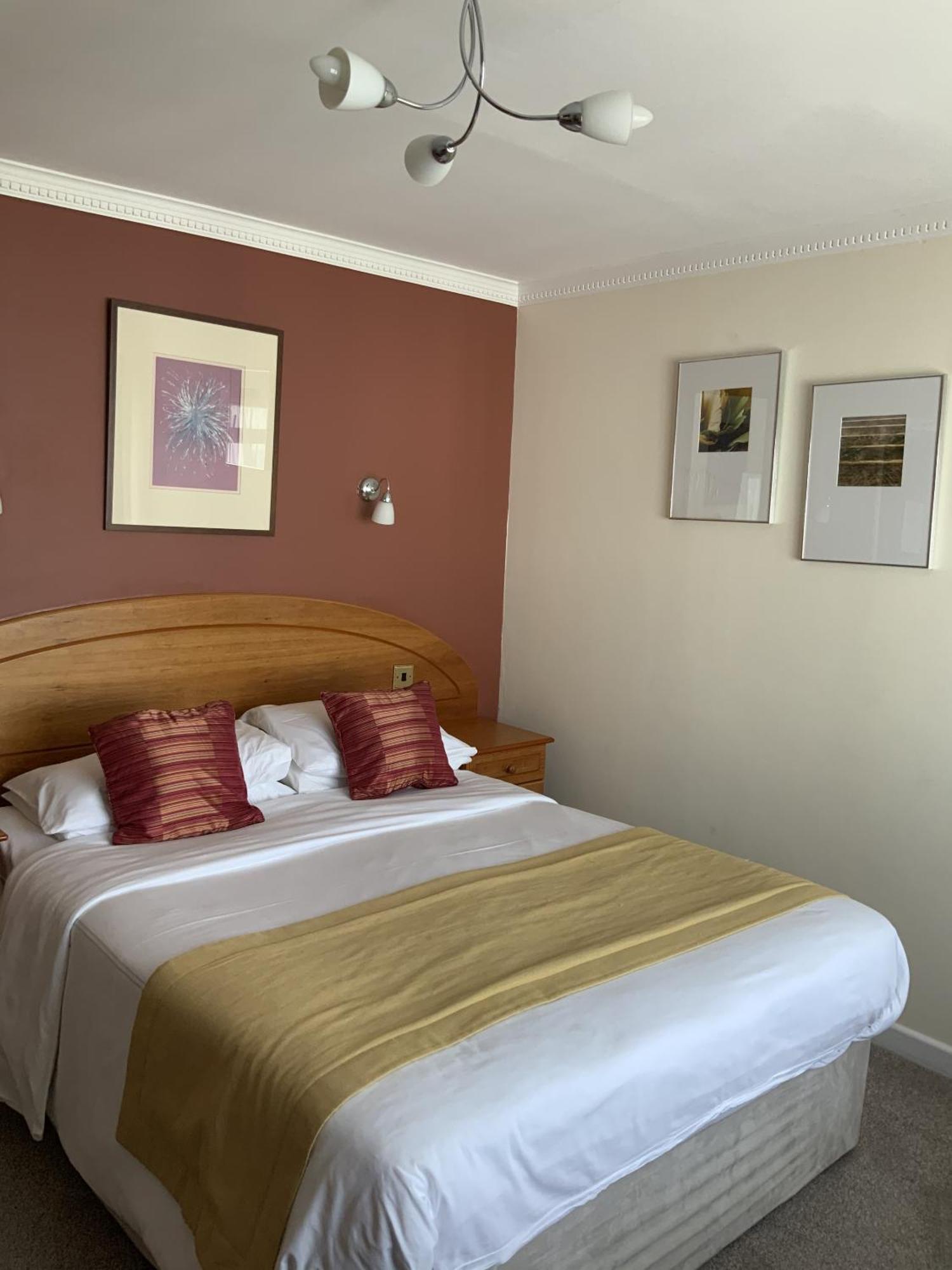 Marina Metro Hotel Saint Helier Jersey Oda fotoğraf